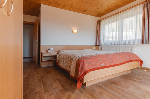 Foto 4 - Apartamento de 2 habitaciones en Wald im Pinzgau con jardín y vistas a la montaña