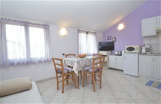 Photo 2 - 1 bedroom Apartment in Pula with terrace and sea view