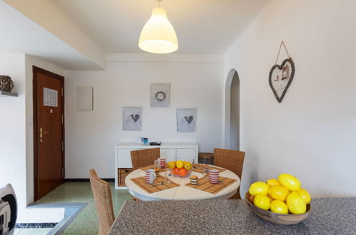 Foto 12 - Apartment mit 2 Schlafzimmern in Llançà mit terrasse