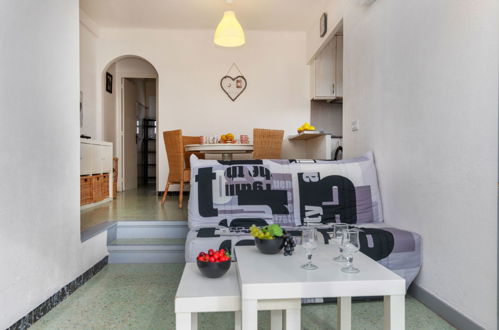 Foto 9 - Appartamento con 2 camere da letto a Llançà con terrazza