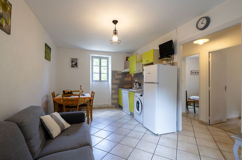 Photo 7 - Maison de 2 chambres à Saint-Genest-de-Beauzon avec piscine privée et jardin