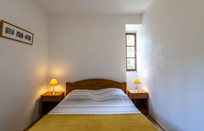 Casa de 3 quartos em Saint-Genest-de-Beauzon com piscina privada e jardim - Foto 10