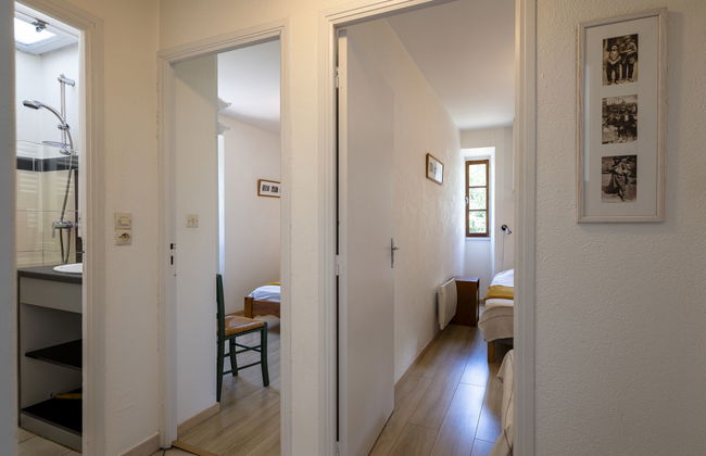 Casa de 3 quartos em Saint-Genest-de-Beauzon com piscina privada e jardim - Foto 16