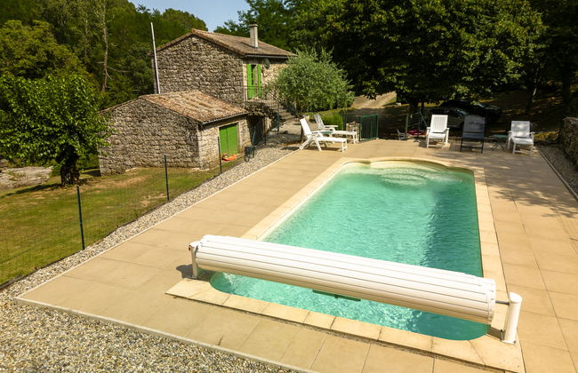 Casa de 3 quartos em Saint-Genest-de-Beauzon com piscina privada e jardim - Foto 18