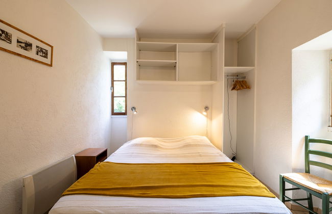 Casa de 3 quartos em Saint-Genest-de-Beauzon com piscina privada e jardim - Foto 8