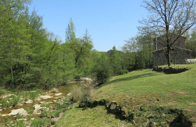 Casa de 3 quartos em Saint-Genest-de-Beauzon com piscina privada e jardim - Foto 24