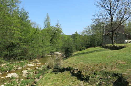 Foto 24 - Haus mit 2 Schlafzimmern in Saint-Genest-de-Beauzon mit privater pool und garten