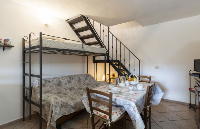 Maison de 2 chambres à Imperia avec jardin et terrasse - Photo 3