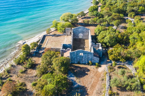 Photo 24 - Appartement de 3 chambres à Omišalj avec jardin et vues à la mer