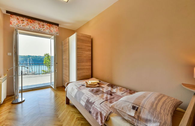 Apartamento de 4 quartos em Omišalj com jardim e terraço - Foto 17