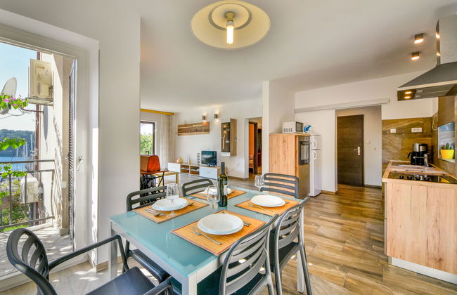 Apartamento de 4 quartos em Omišalj com jardim e terraço - Foto 11