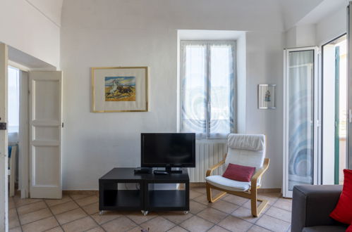 Photo 16 - 2 bedroom Apartment in Dolcedo with garden and terrace