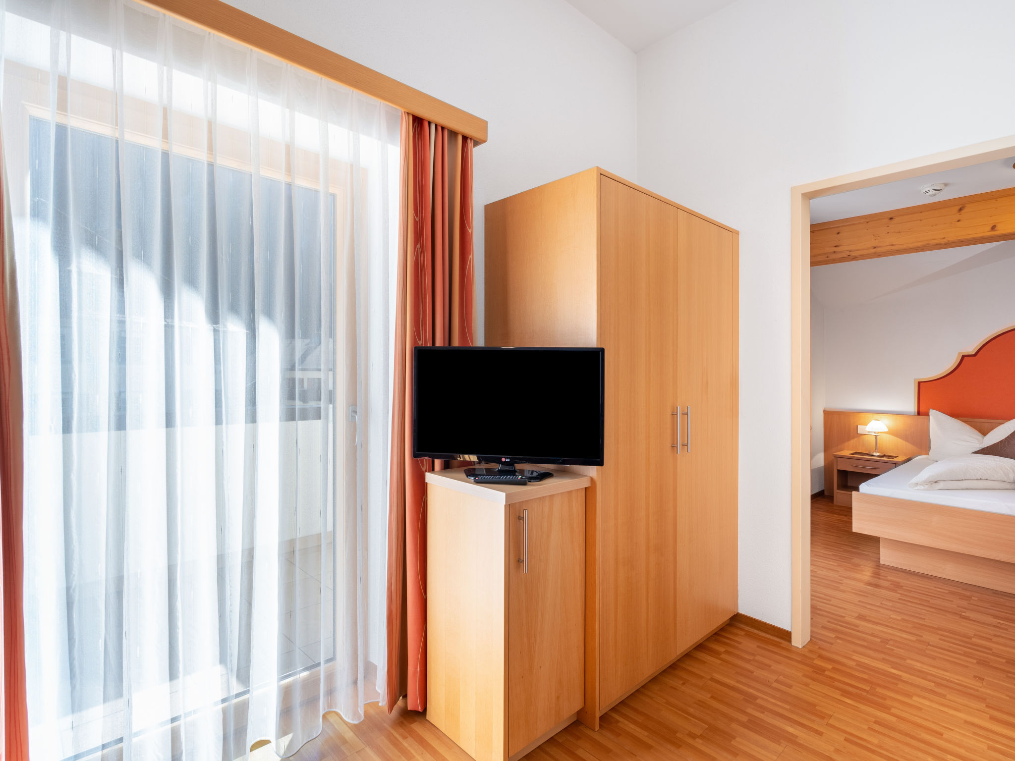 Foto 14 - Appartamento con 2 camere da letto a Mayrhofen con vista sulle montagne