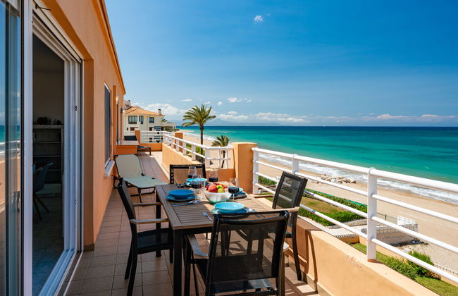 3 bedroom Apartment in Dénia with swimming pool and garden - Photo 1