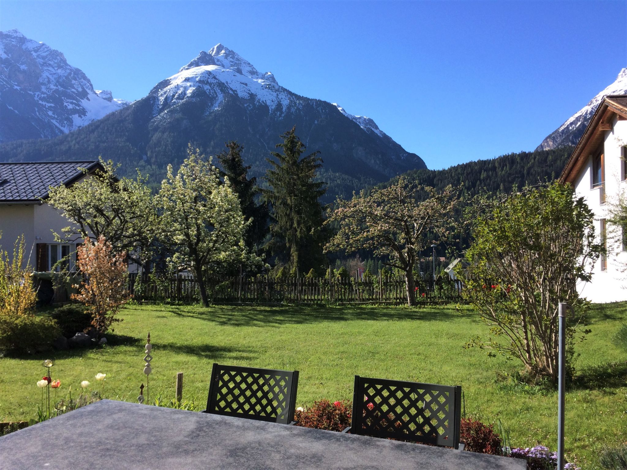 Foto 8 - Apartment mit 1 Schlafzimmer in Scuol mit blick auf die berge