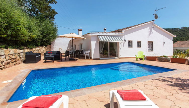 Photo 1 - Maison de 4 chambres à Blanes avec piscine privée