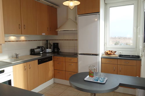 Photo 9 - 3 bedroom Apartment in Gruissan with swimming pool and sea view