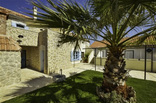Photo 25 - Maison de 3 chambres à Privlaka avec terrasse et vues à la mer