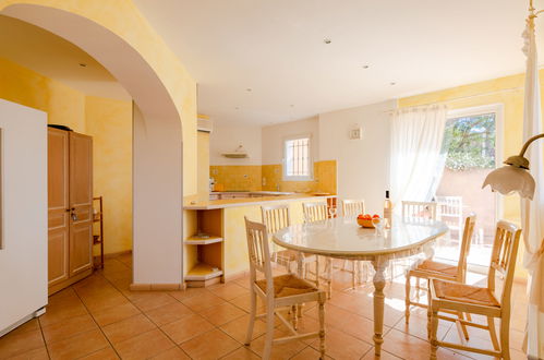 Photo 7 - 4 bedroom House in Sainte-Maxime with private pool and garden