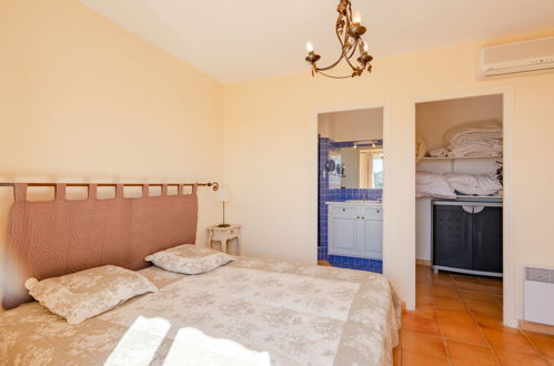 Foto 10 - Casa con 4 camere da letto a Sainte-Maxime con piscina privata e giardino