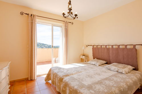 Foto 12 - Casa con 4 camere da letto a Sainte-Maxime con piscina privata e vista mare