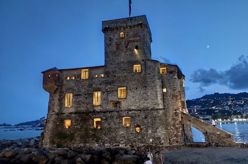 Foto 34 - Appartamento con 2 camere da letto a Rapallo con piscina e vista mare