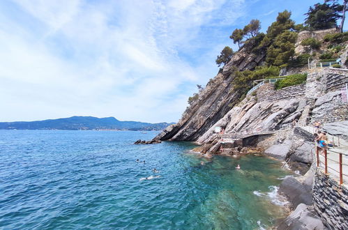 Photo 33 - Appartement de 2 chambres à Rapallo avec piscine et vues à la mer