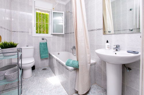 Foto 15 - Casa de 4 quartos em Vélez-Málaga com piscina privada e jardim