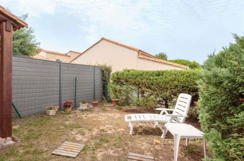 Photo 17 - 1 bedroom House in Les Mathes with swimming pool and sea view