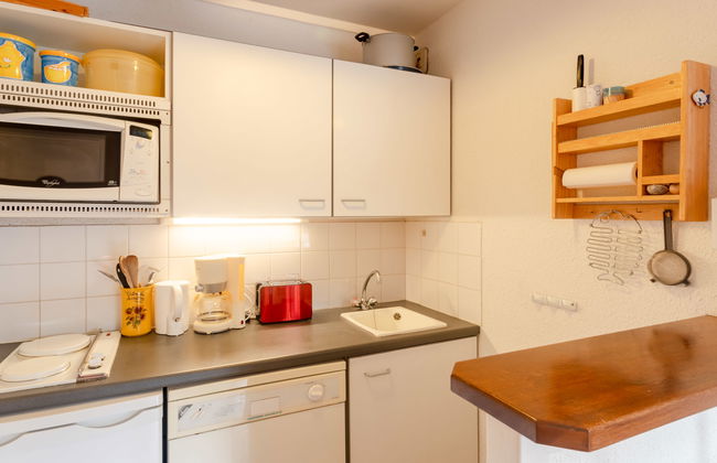 2 bedroom Apartment in Villers-sur-Mer with swimming pool - Photo 4