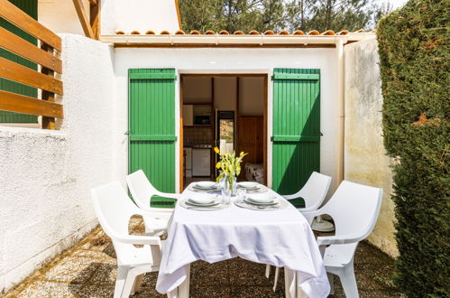 Photo 18 - Maison de 1 chambre à Les Mathes avec piscine et terrasse