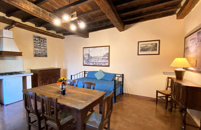 Apartamento de 2 quartos em Pelago com piscina e jardim - Foto 9