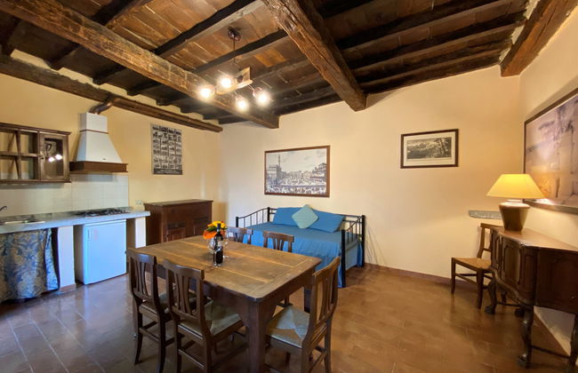 Apartamento de 2 quartos em Pelago com piscina e jardim - Foto 12
