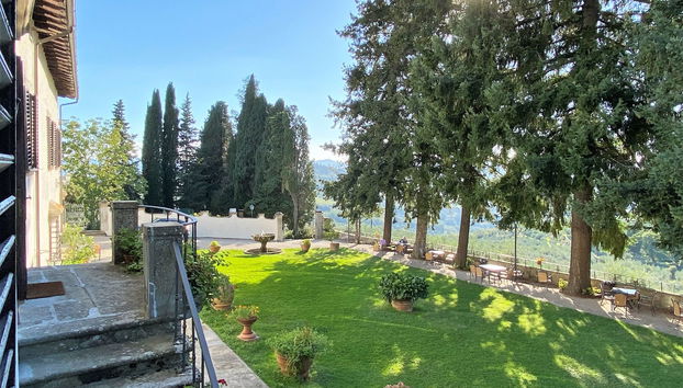 Apartamento de 2 quartos em Pelago com piscina e jardim - Foto 3