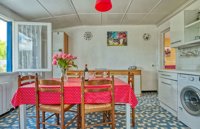 Casa de 2 quartos em Jau-Dignac-et-Loirac com jardim e terraço - Foto 7