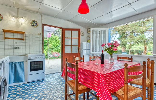 Casa de 2 quartos em Jau-Dignac-et-Loirac com jardim e terraço - Foto 5