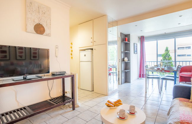 Apartment mit 2 Schlafzimmern in Le Grau-du-Roi mit schwimmbad - Foto 2