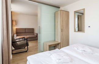 Foto 3 - Appartamento con 2 camere da letto a Frymburk con sauna e vista sulle montagne