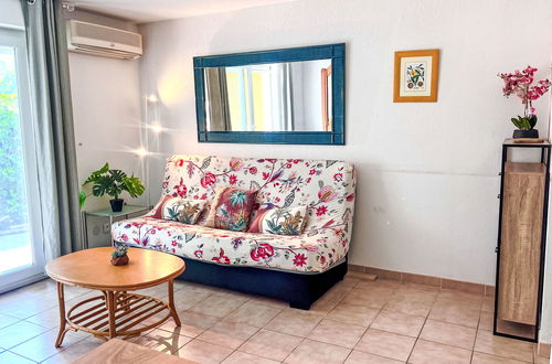 Photo 6 - 2 bedroom House in Agde with swimming pool and garden