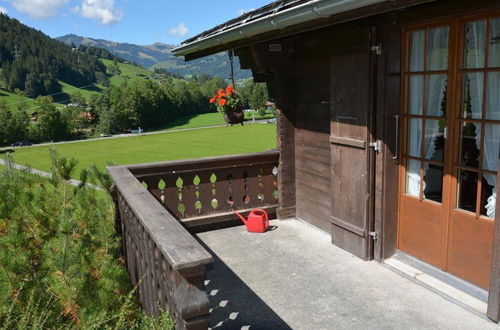 Photo 3 - 2 bedroom Apartment in Saanen