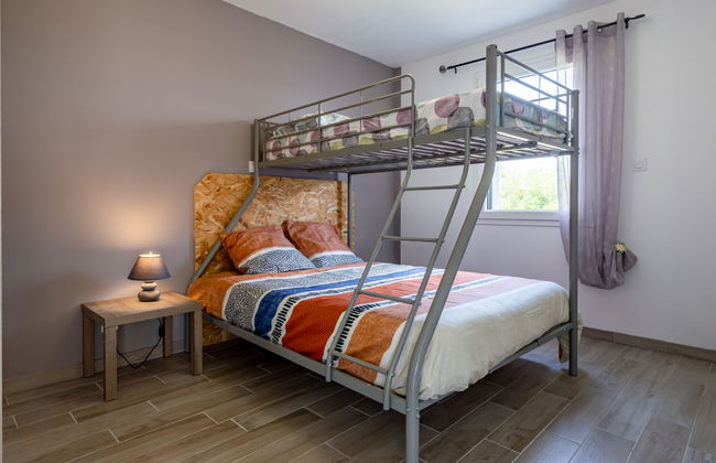 Casa de 3 quartos em Saint-Germain-sur-Ay com jardim e terraço - Foto 17