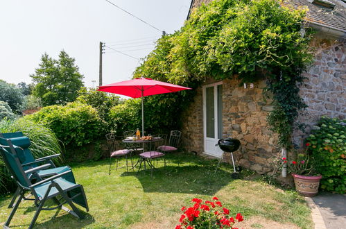 Foto 15 - Haus mit 1 Schlafzimmer in Saint-Jean-du-Doigt mit garten