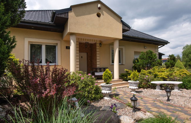 Casa de 4 quartos em Wejherowo (Gmina) com jardim e terraço - Foto 1