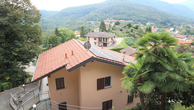 Apartamento de 5 quartos em Brezzo di Bedero com jardim e terraço - Foto 2