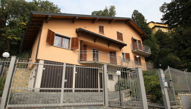 Apartamento de 5 quartos em Brezzo di Bedero com jardim e terraço - Foto 3