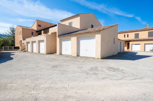 Photo 15 - Apartment in Saint-Cyr-sur-Mer with terrace