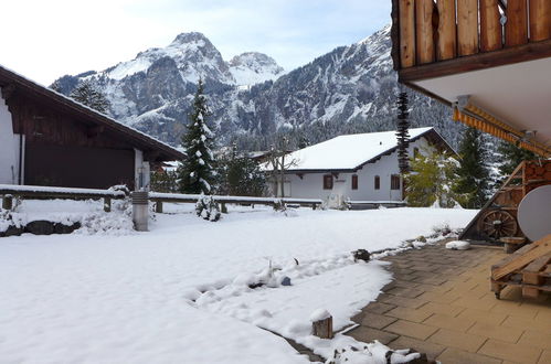 Foto 27 - Apartamento de 2 quartos em Kandersteg com jardim e vista para a montanha