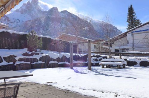 Foto 28 - Apartamento de 2 habitaciones en Kandersteg con jardín y vistas a la montaña