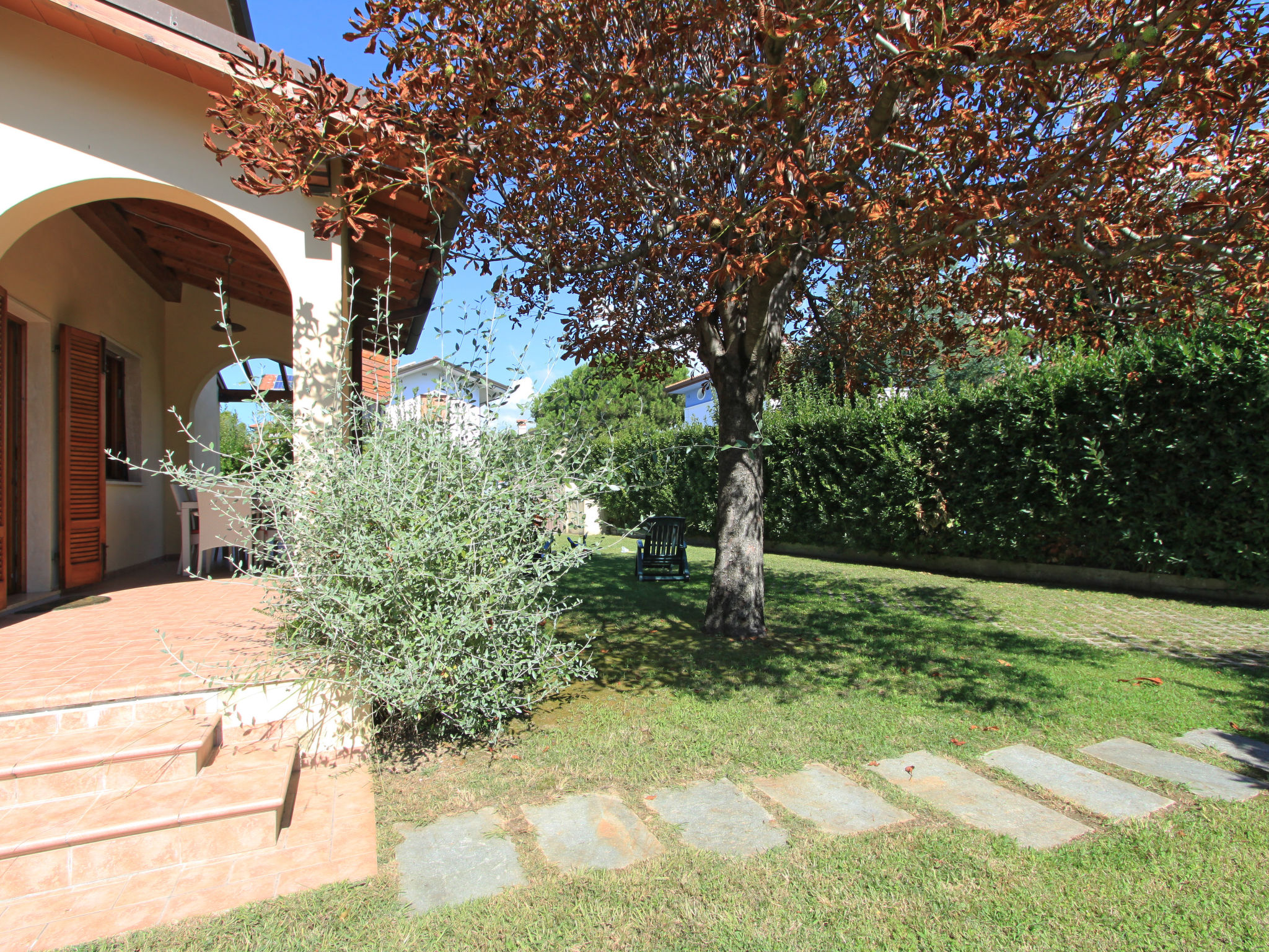 Foto 36 - Casa con 5 camere da letto a Forte dei Marmi con giardino e vista mare