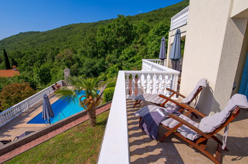 Foto 14 - Casa con 3 camere da letto a Mošćenička Draga con piscina e vista mare